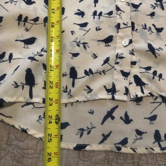 Olive & Oak Sleeveless novelty print top Bird print, button down. - Picture 11 of 11